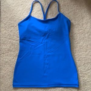 Lululemon tank top with padded bra. Seize 10
